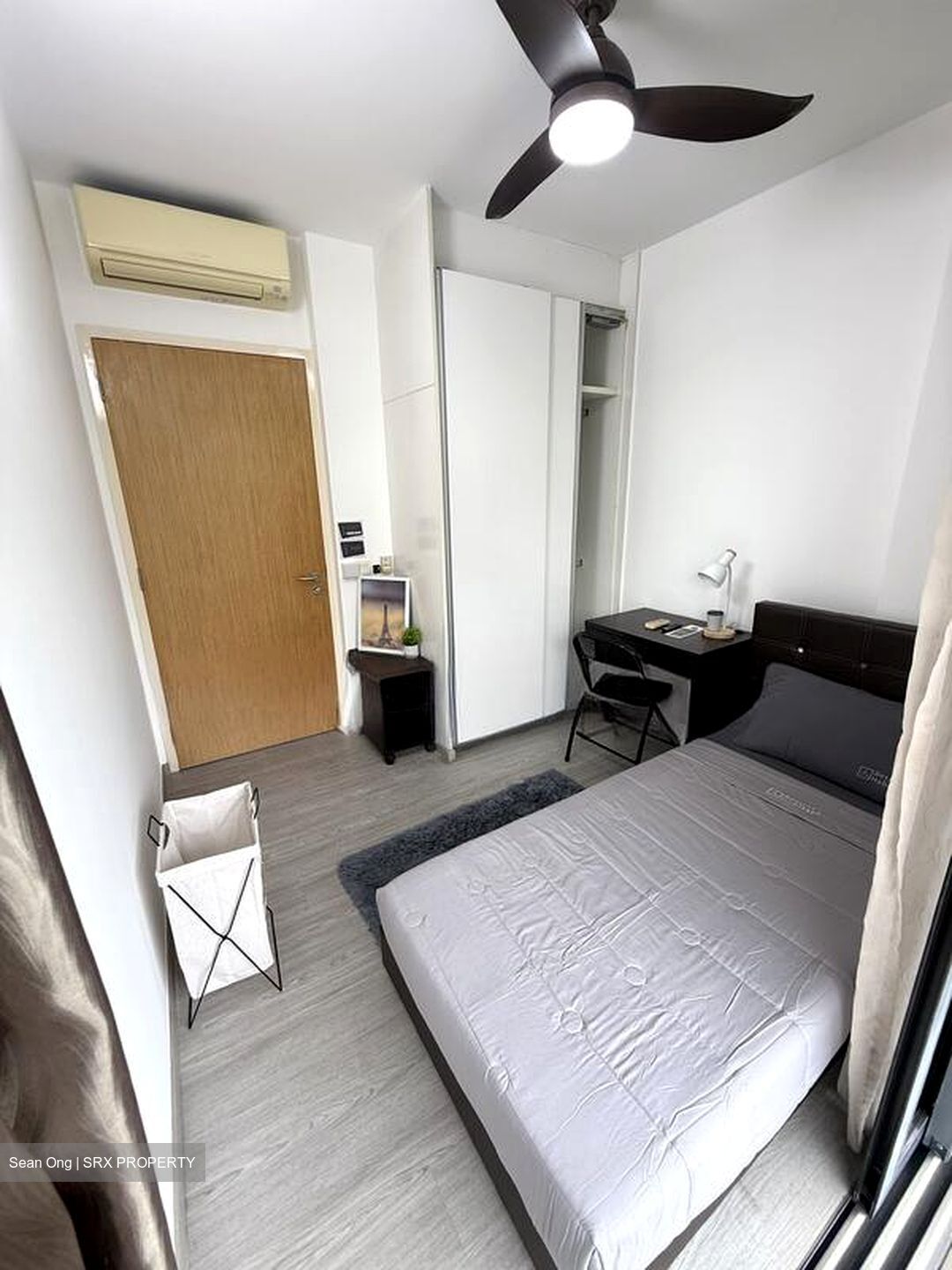 The Lakefront Residences (D22), Condominium #500392381
